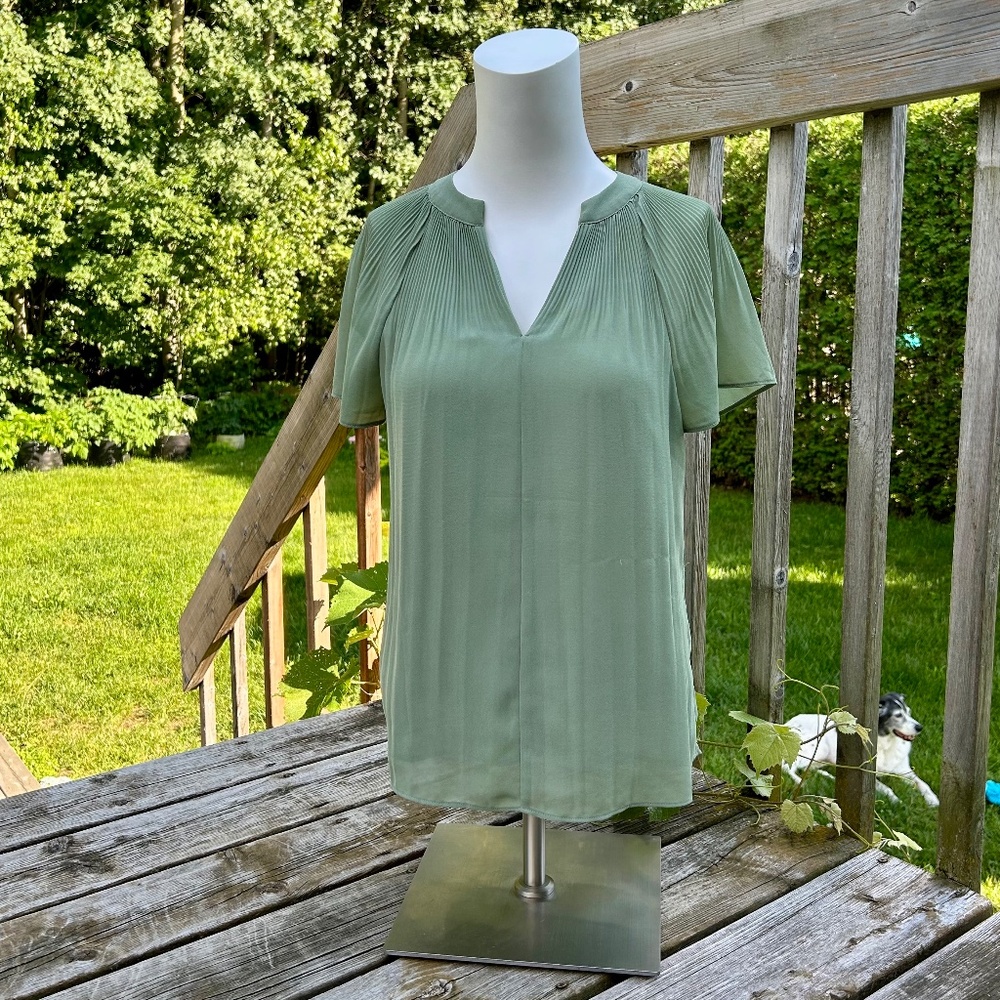 H&M ⎮ Sage green blouse